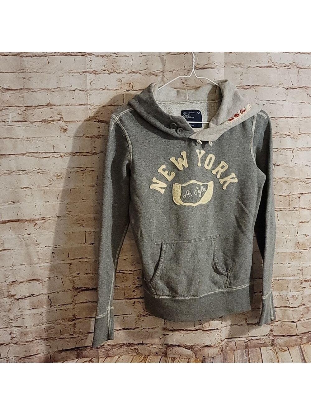 American eagle new york logo hoodie xs